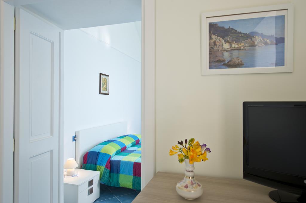Blu Rose Apartment Amalfi Exterior foto